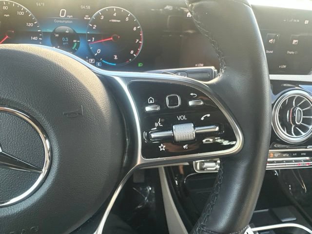 Used 2023 Mercedes-Benz CLA 250 4MATIC image 26