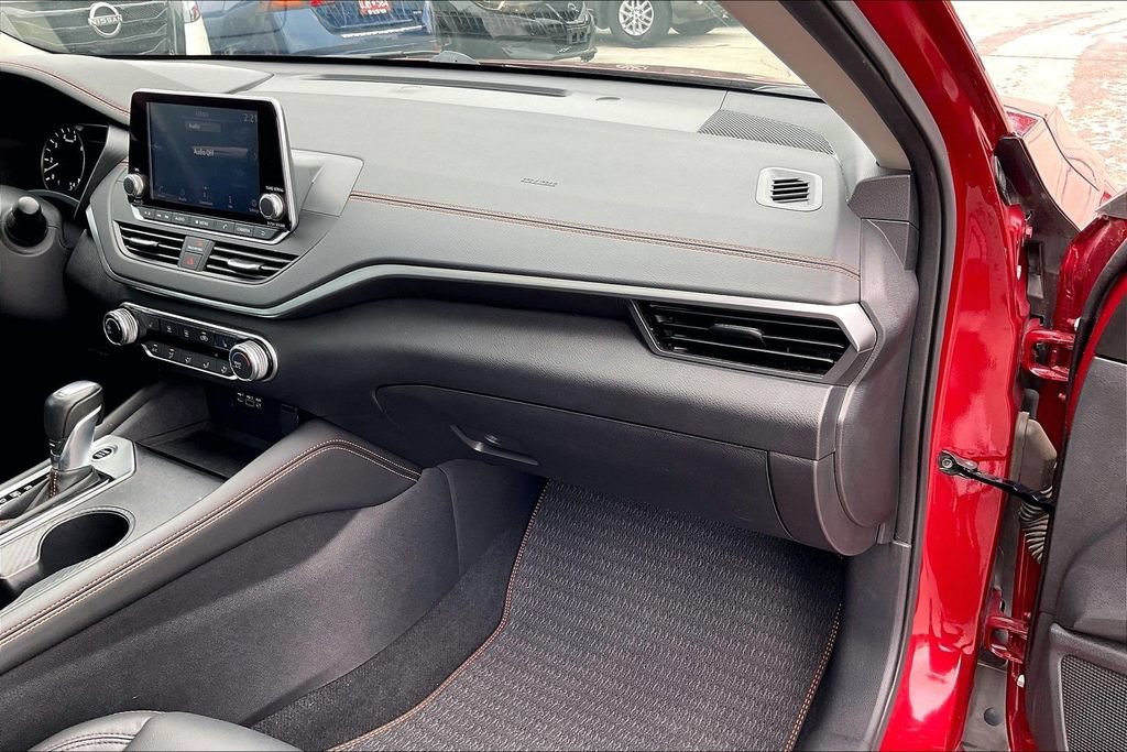 Used 2021 Nissan Altima 2.5 SR w/ SR Premium Package FWD image 21