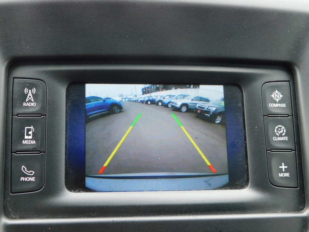 Used 2015 Chrysler 200 Limited w/ Convenience Group FWD image 12