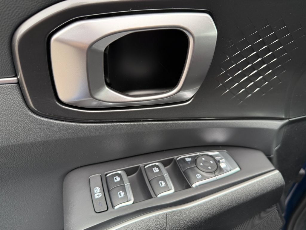 New 2026 Kia Sorento S w/ S Panoramic Sunroof Package FWD image 11