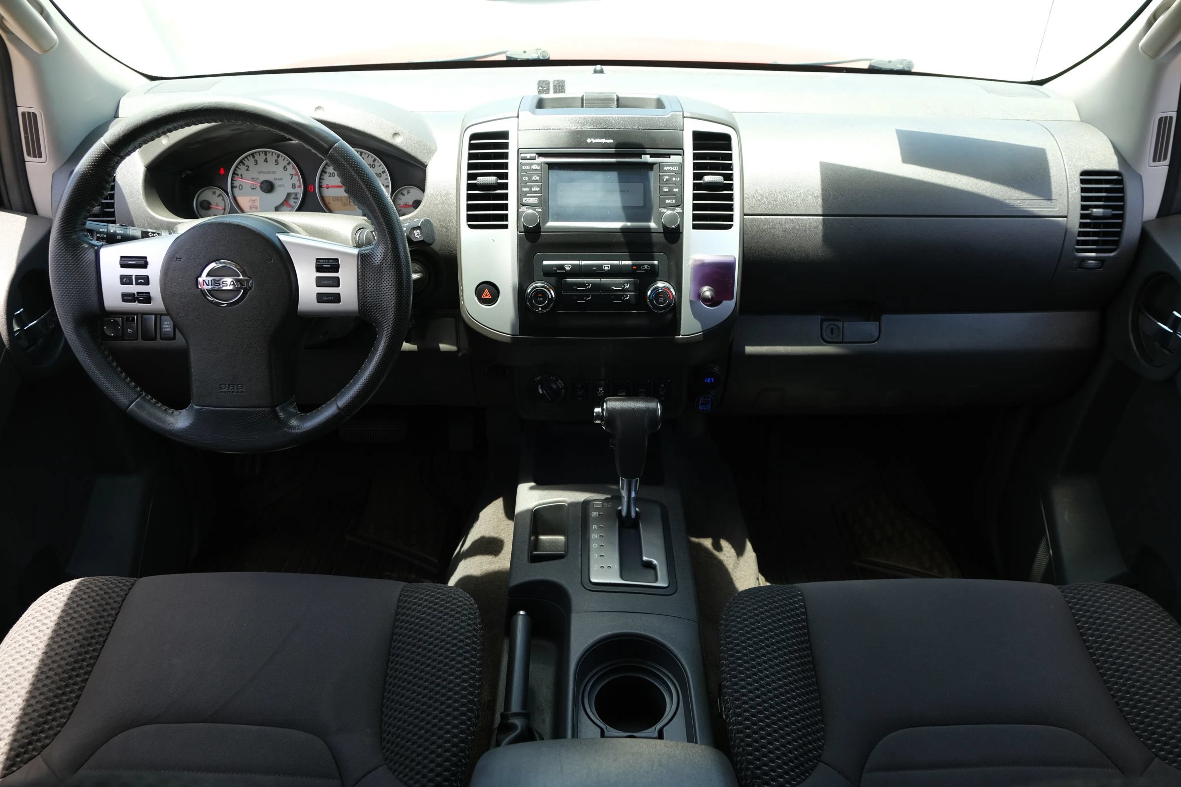 Used 2015 Nissan Xterra PRO-4X AWD/4WD image 10