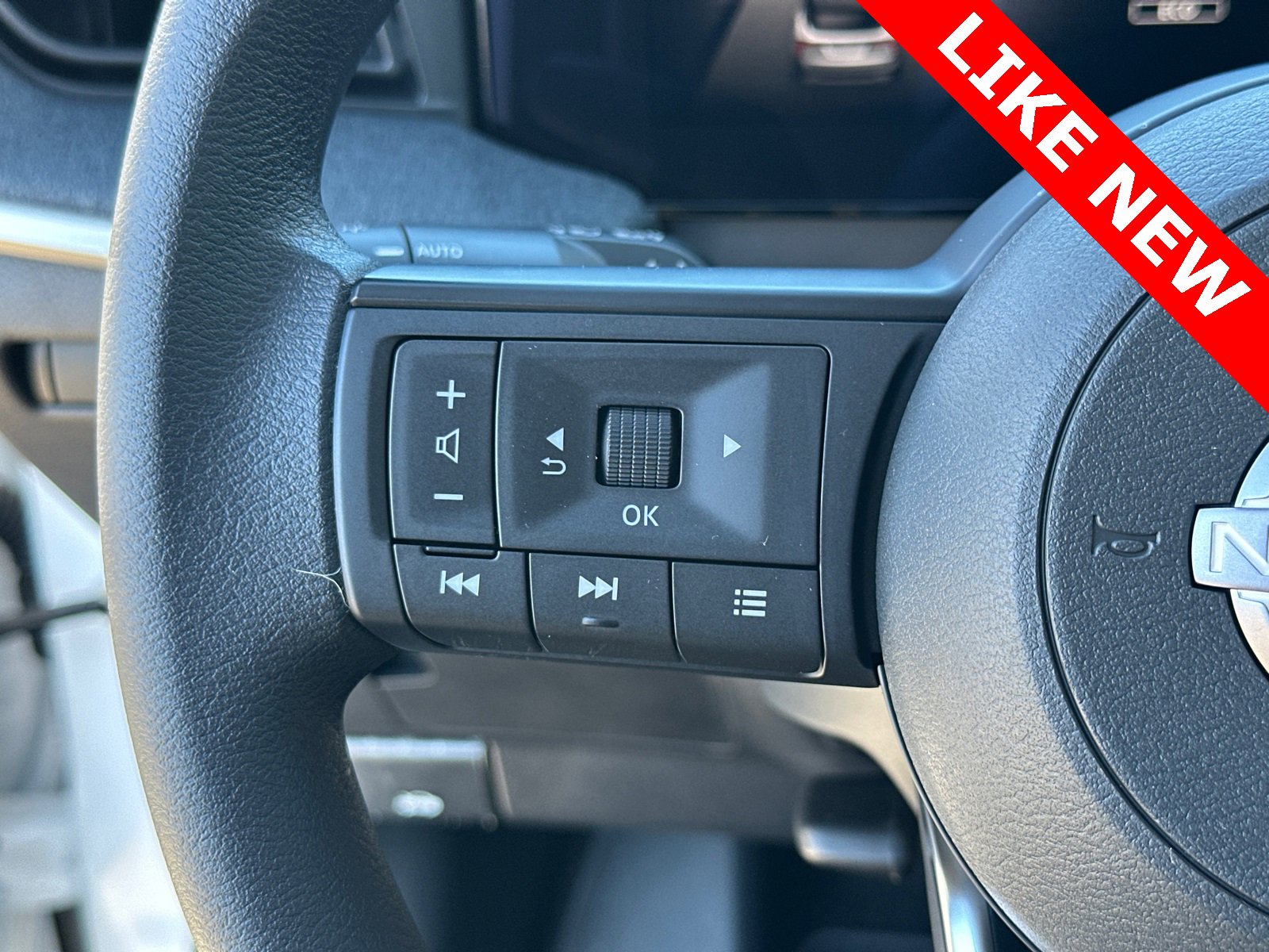 Used 2026 Nissan Kicks SV image 25