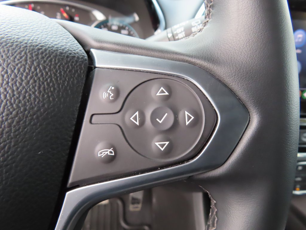 Used 2023 Chevrolet Traverse LT image 23