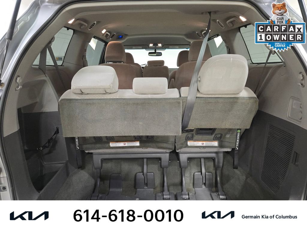 Used 2017 Toyota Sienna LE image 21