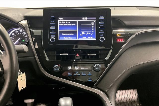 Used 2024 Toyota Camry SE image 15