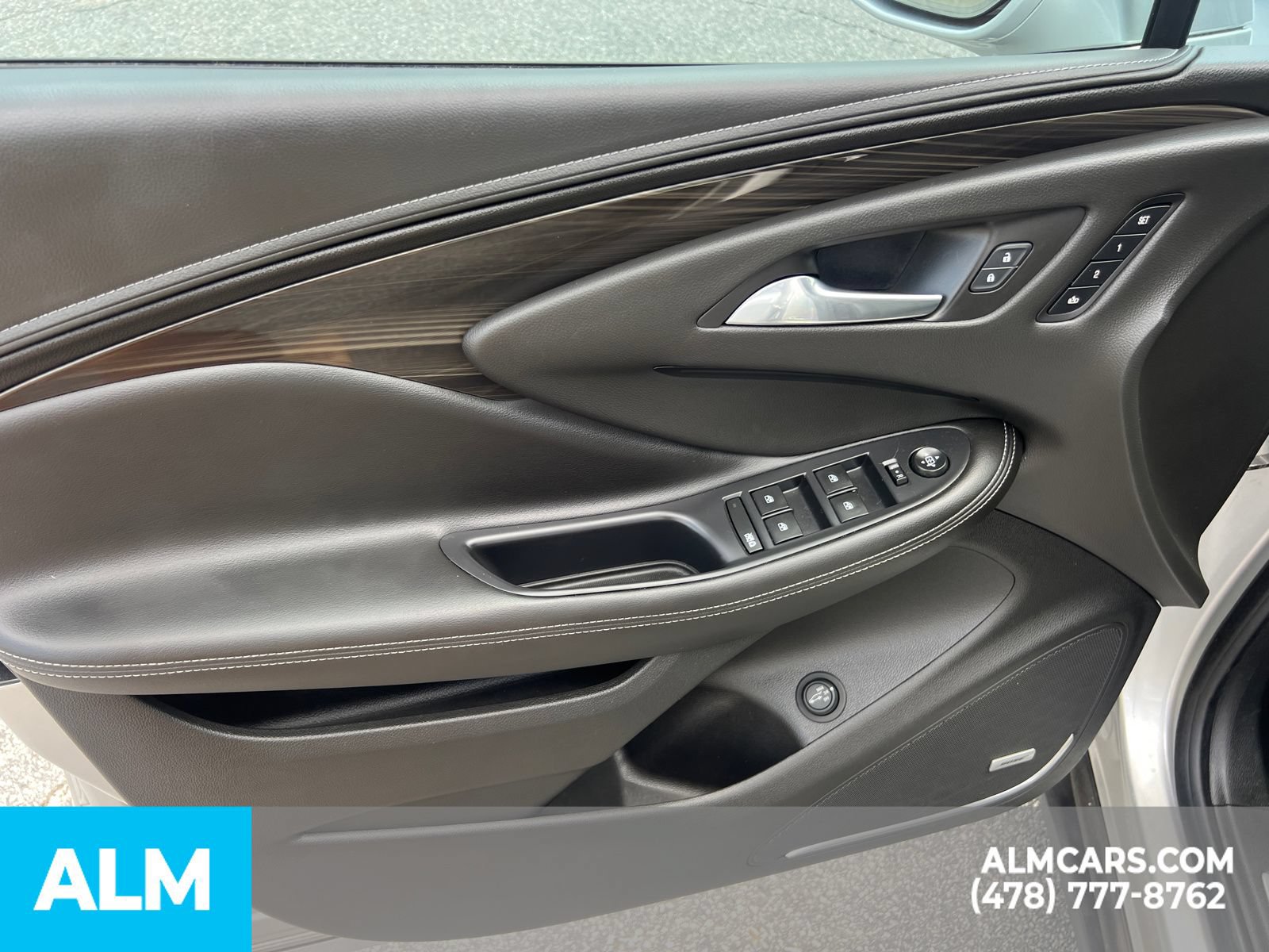 Used 2019 Buick Envision Premium w/ Driver Confidence Package AWD/4WD image 13