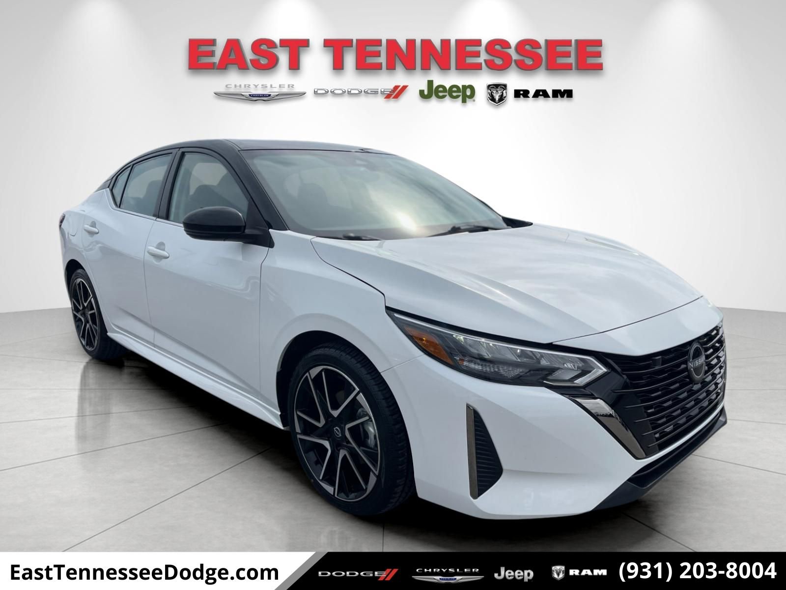 Used 2025 Nissan Sentra SR image 1