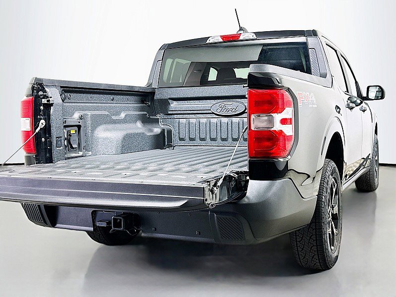 New 2025 Ford Maverick XLT w/ XLT Luxury Package image 16