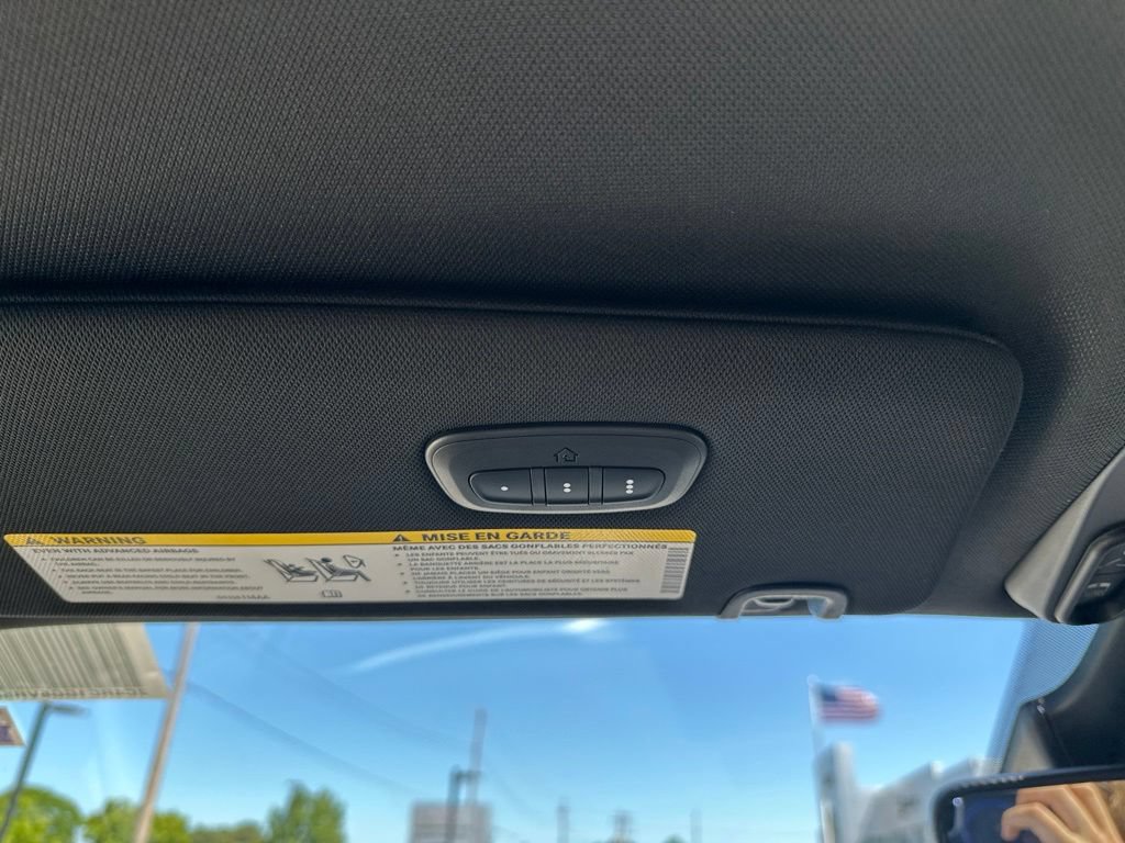 New 2027 Chrysler Pacifica Limited FWD image 35
