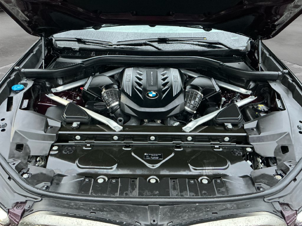 Used 2021 BMW X6 M50i w/ Executive Package AWD/4WD image 18