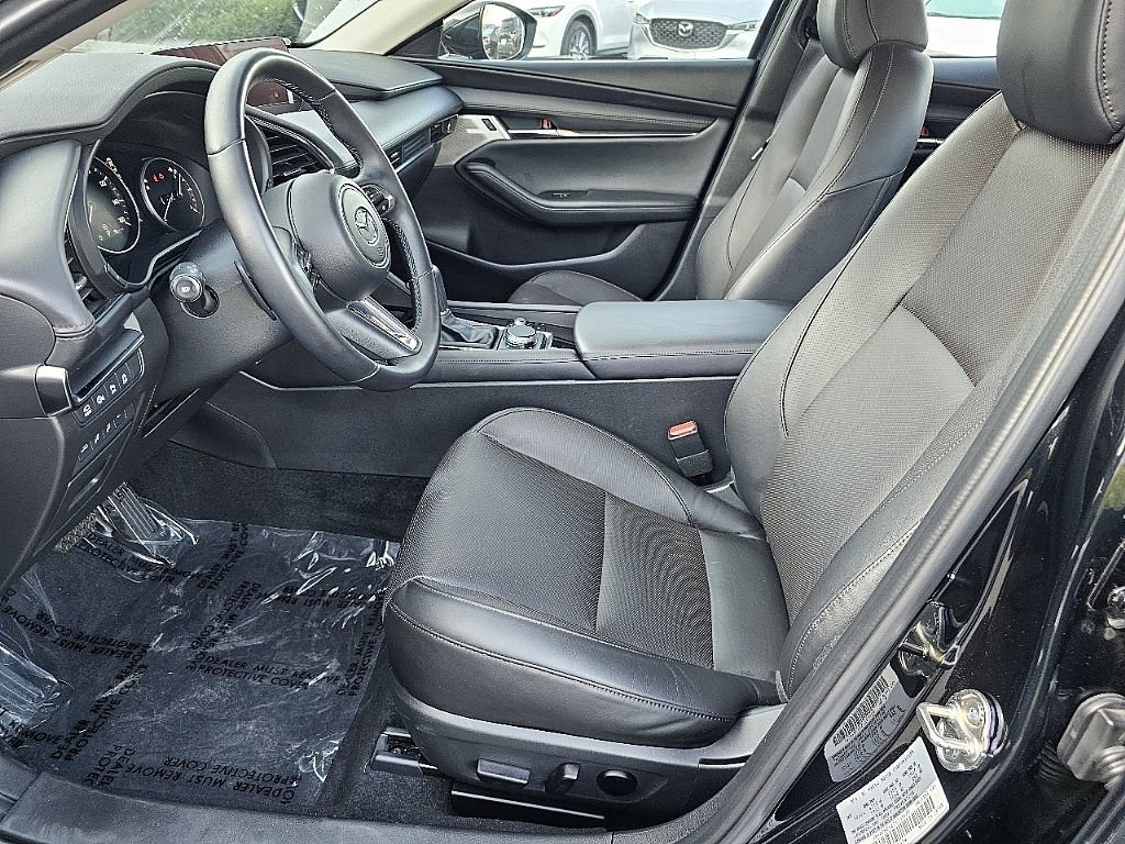 Certified 2025 MAZDA MAZDA3 2.5 Turbo Sedan w/Premium Plus image 24