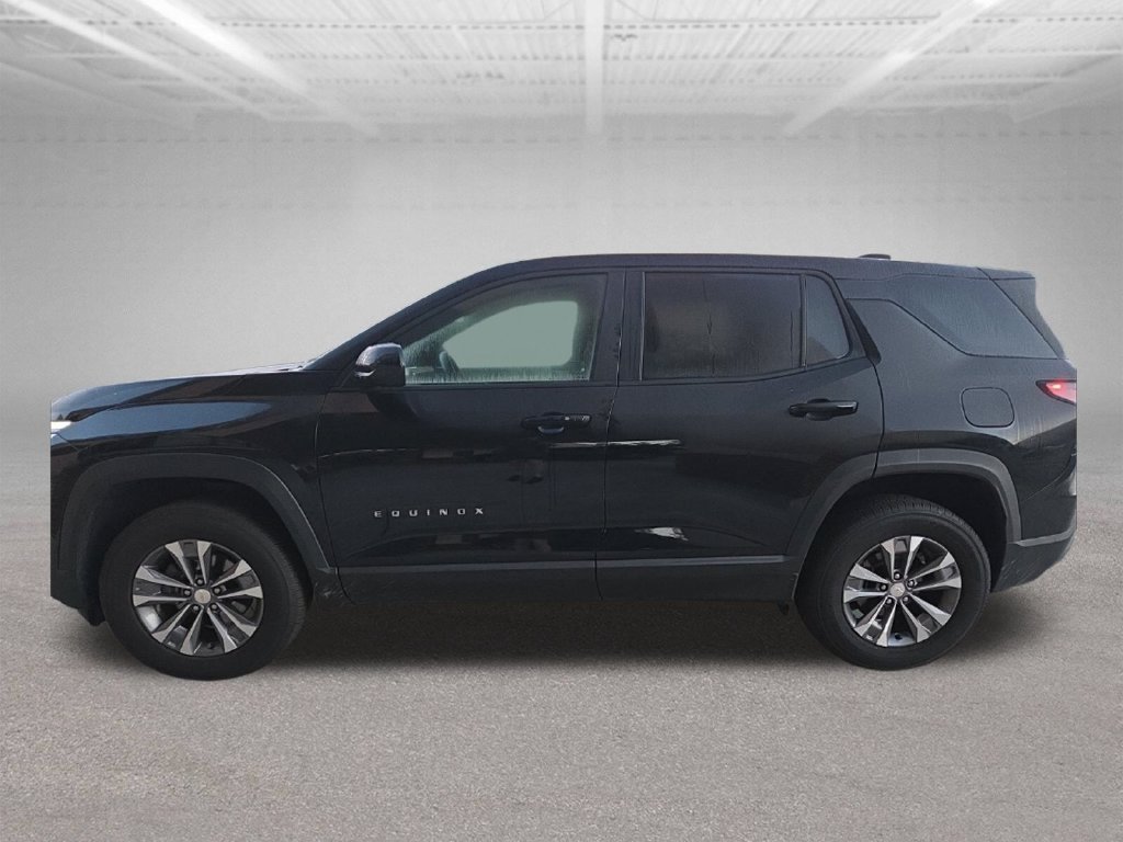 Used 2025 Chevrolet Equinox LT w/ Convenience Package II FWD image 3