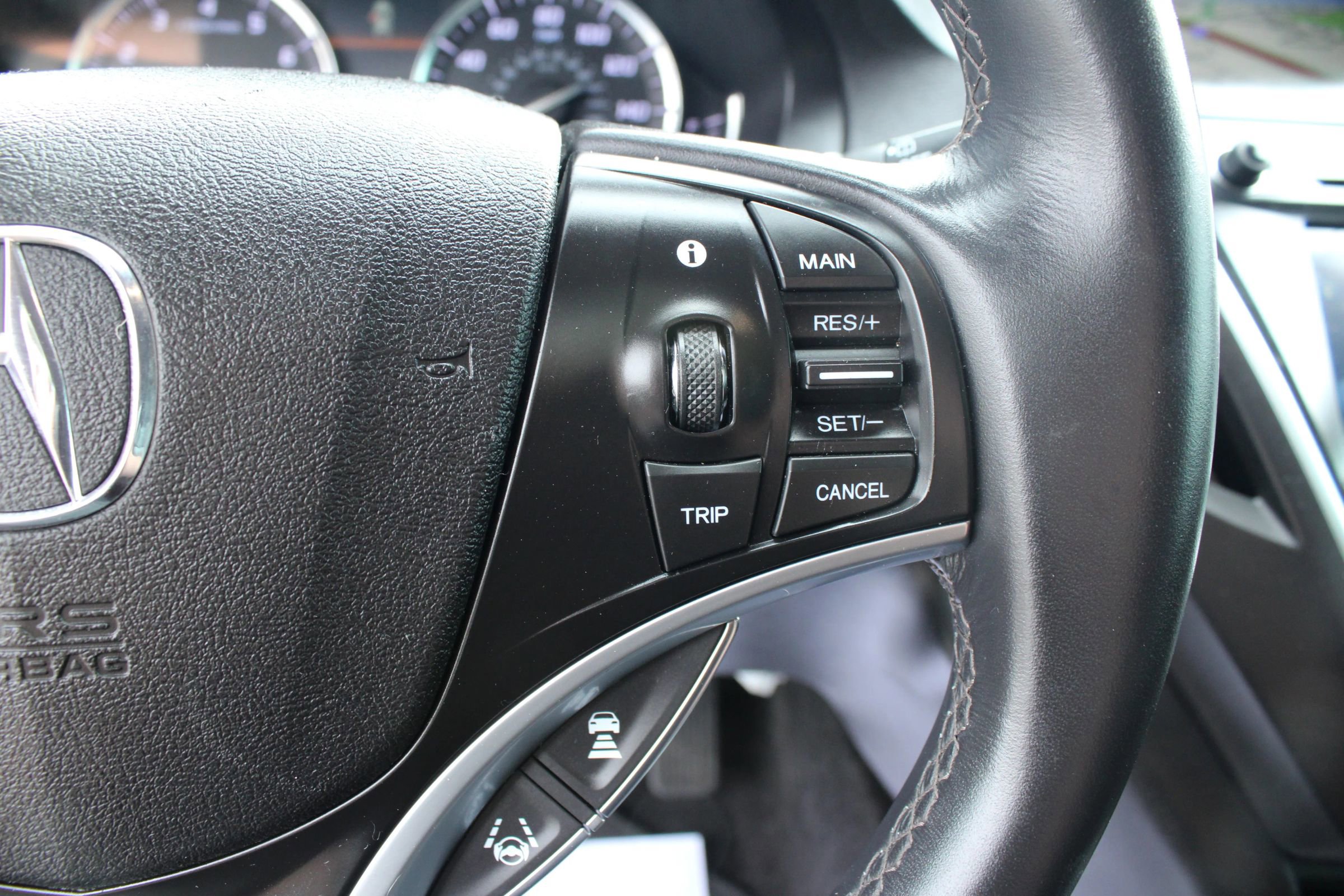 Used 2020 Acura MDX SH-AWD w/Technology Pkg Sport image 14