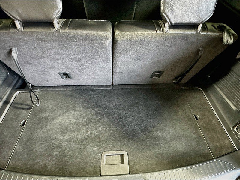 Used 2023 Ford Explorer ST-Line AWD/4WD image 25