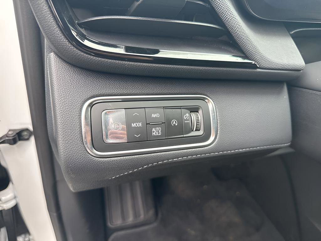 Used 2025 Buick Enclave Preferred image 14