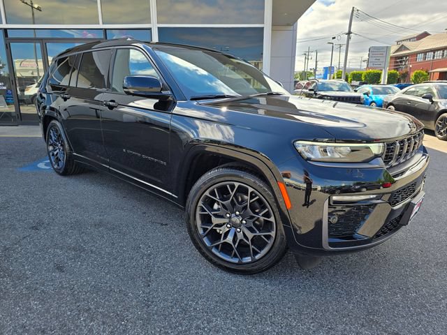 New 2026 Jeep Grand Cherokee L Summit w/ Obsidian Package AWD/4WD image 2