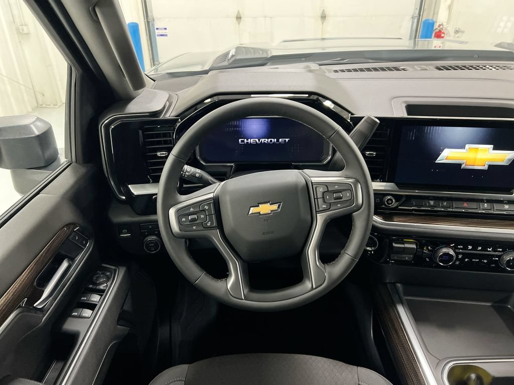 New 2026 Chevrolet Silverado 3500 LT w/ Convenience Package AWD/4WD image 6