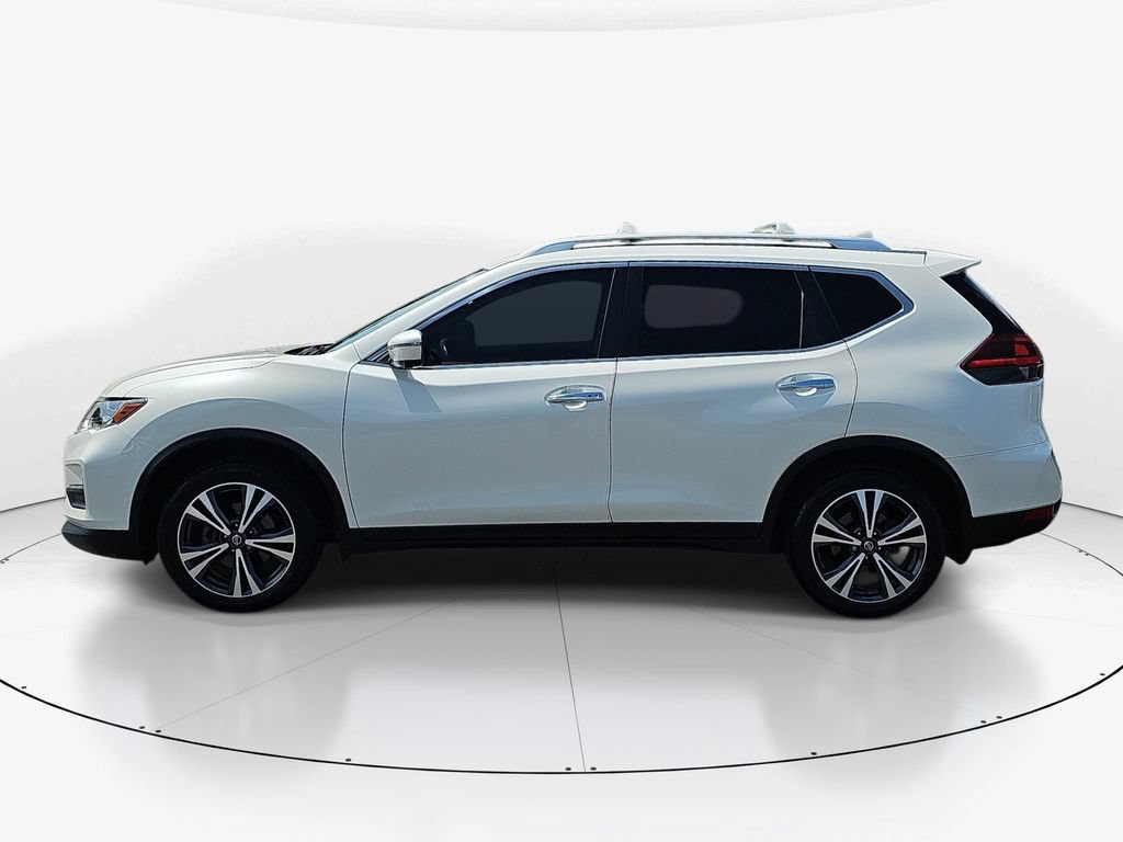 Used 2019 Nissan Rogue SV w/ Sun & Sound Touring Package FWD image 10