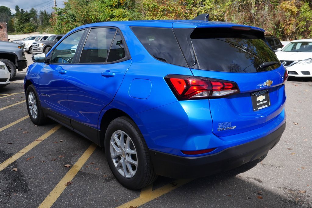 Used 2024 Chevrolet Equinox LS w/ LS Convenience Package image 5
