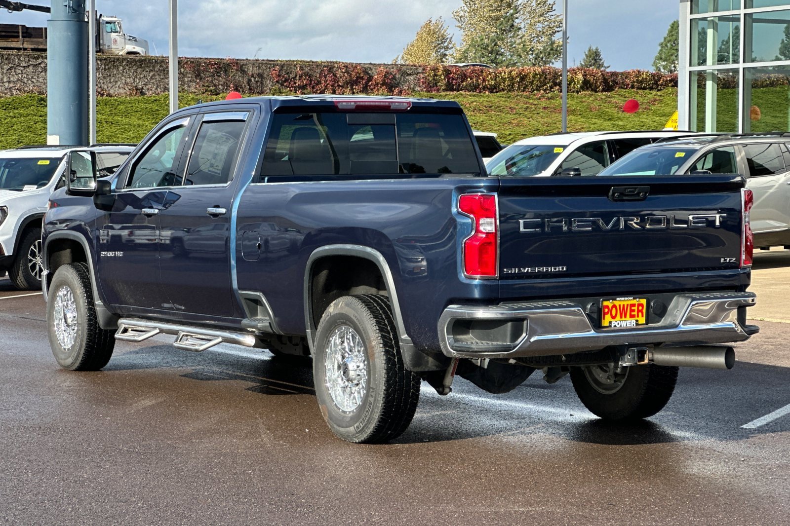 Used 2021 Chevrolet Silverado 2500 LTZ w/ LTZ Convenience Package image 6