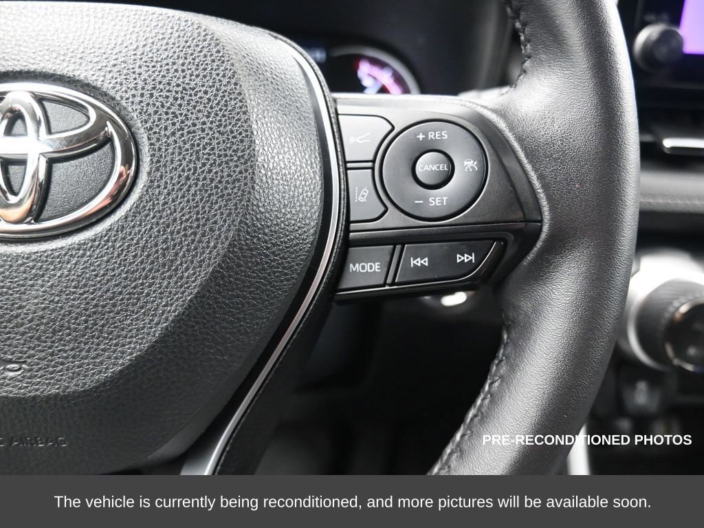 Used 2023 Toyota RAV4 XLE Premium image 27