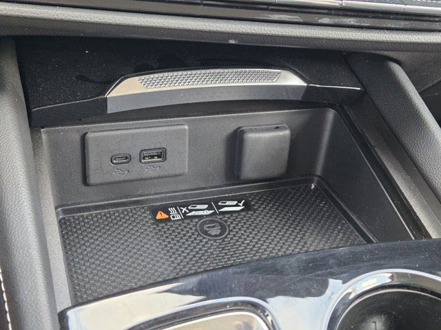 Used 2024 Buick Envision Sport Touring image 28