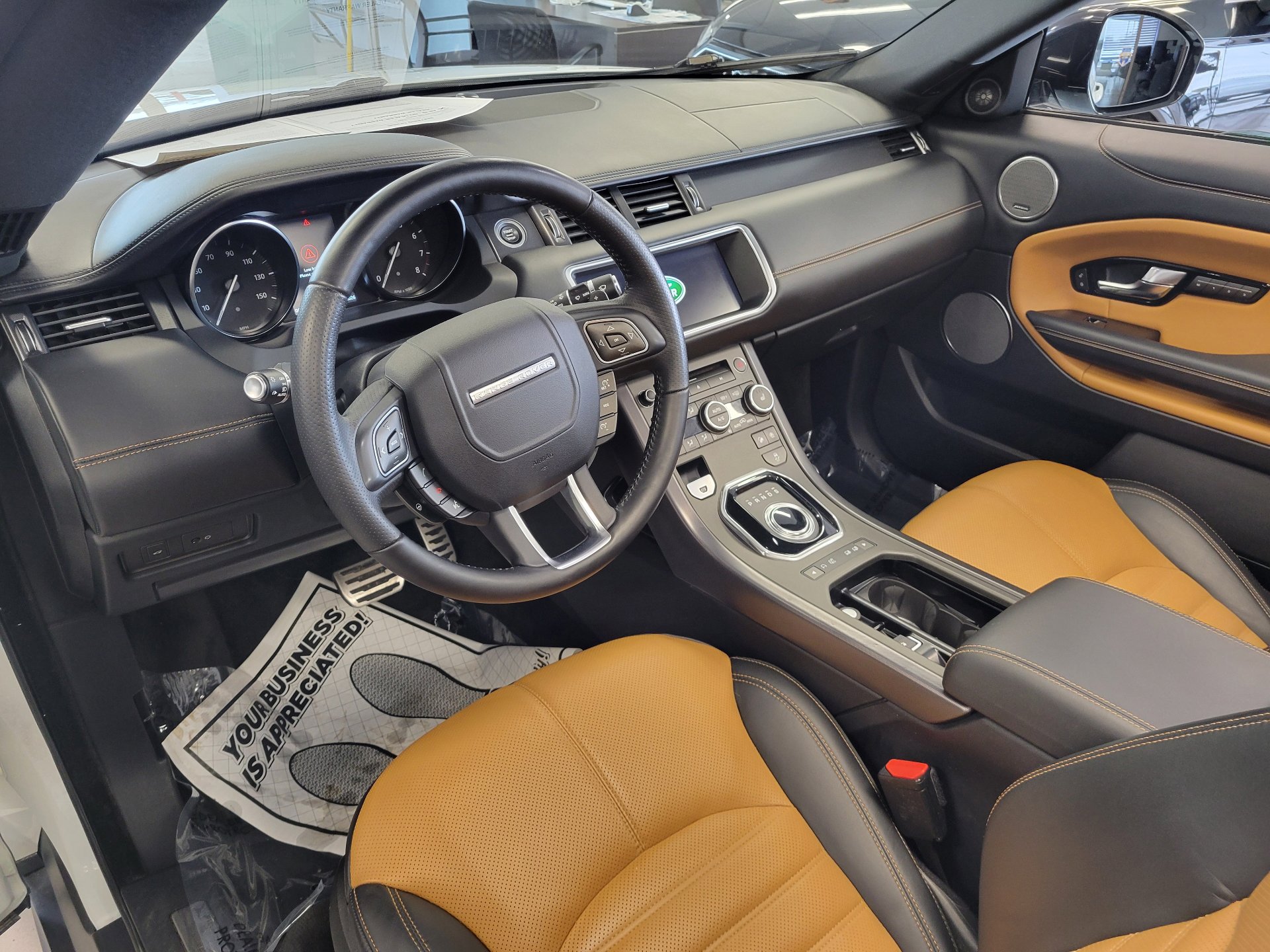 Used 2019 Land Rover Range Rover Evoque HSE Dynamic image 15