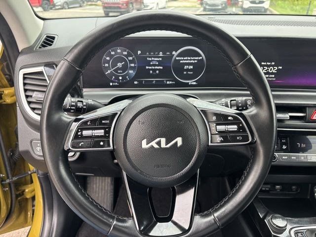 Used 2024 Kia Seltos S FWD image 16