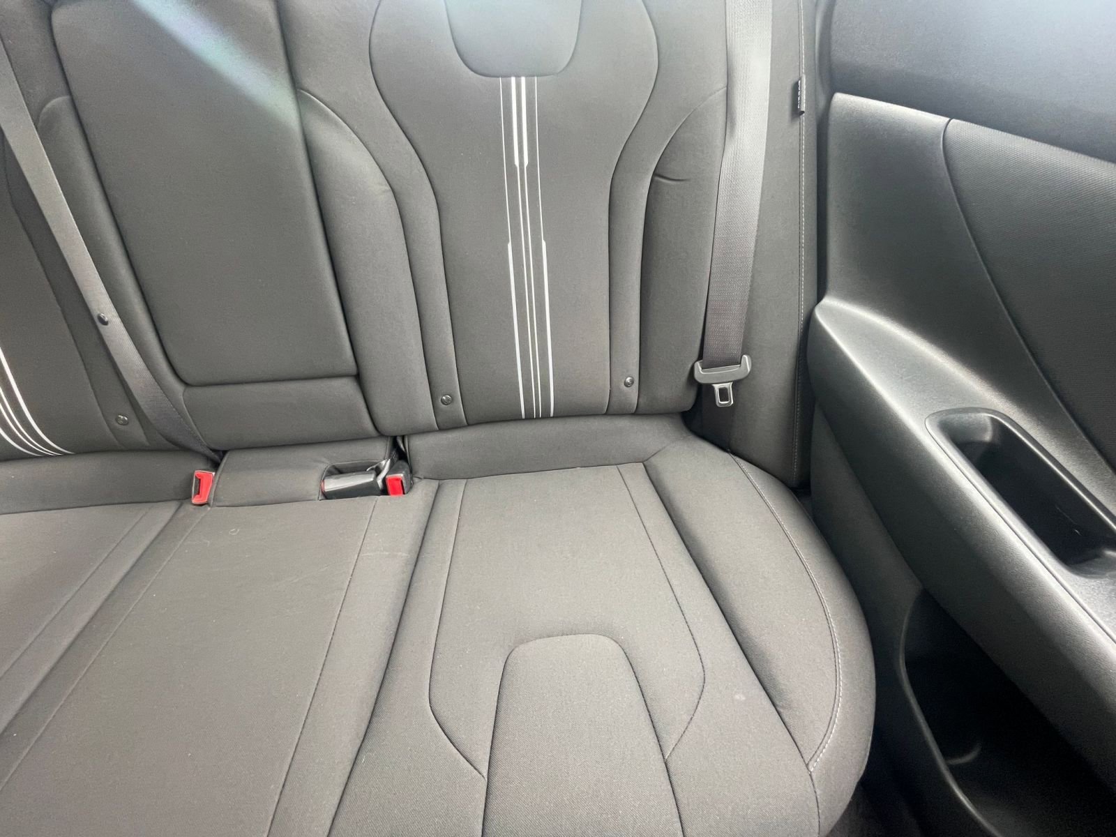 Used 2025 Hyundai Elantra SEL FWD image 36