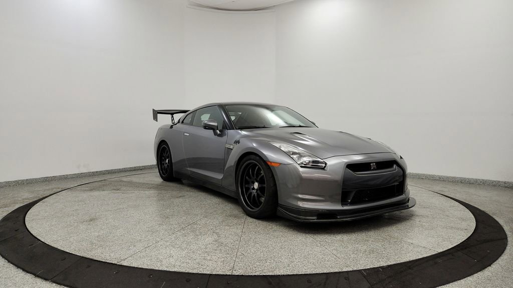 Used 2011 Nissan GT-R Premium AWD/4WD image 12