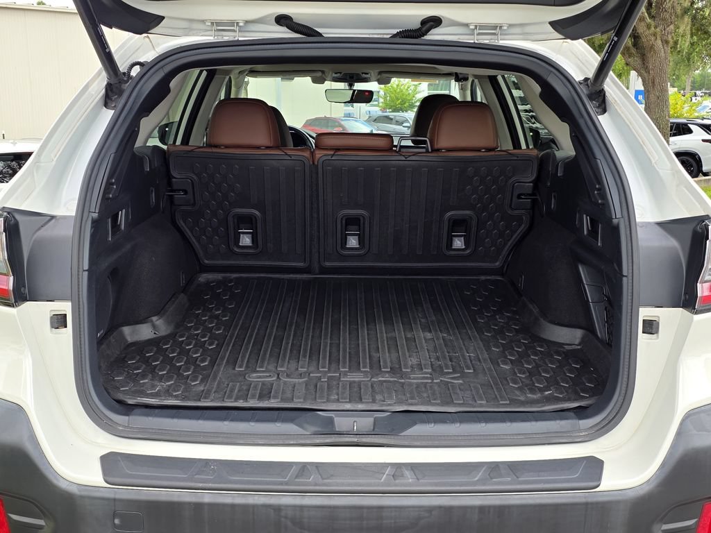 Used 2020 Subaru Outback Touring XT AWD/4WD image 9