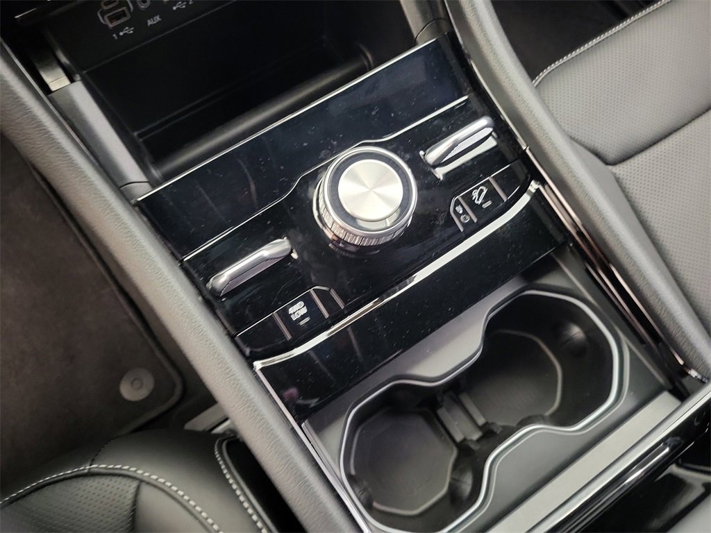 New 2025 Jeep Grand Cherokee Overland w/ Trailer Tow Package image 14