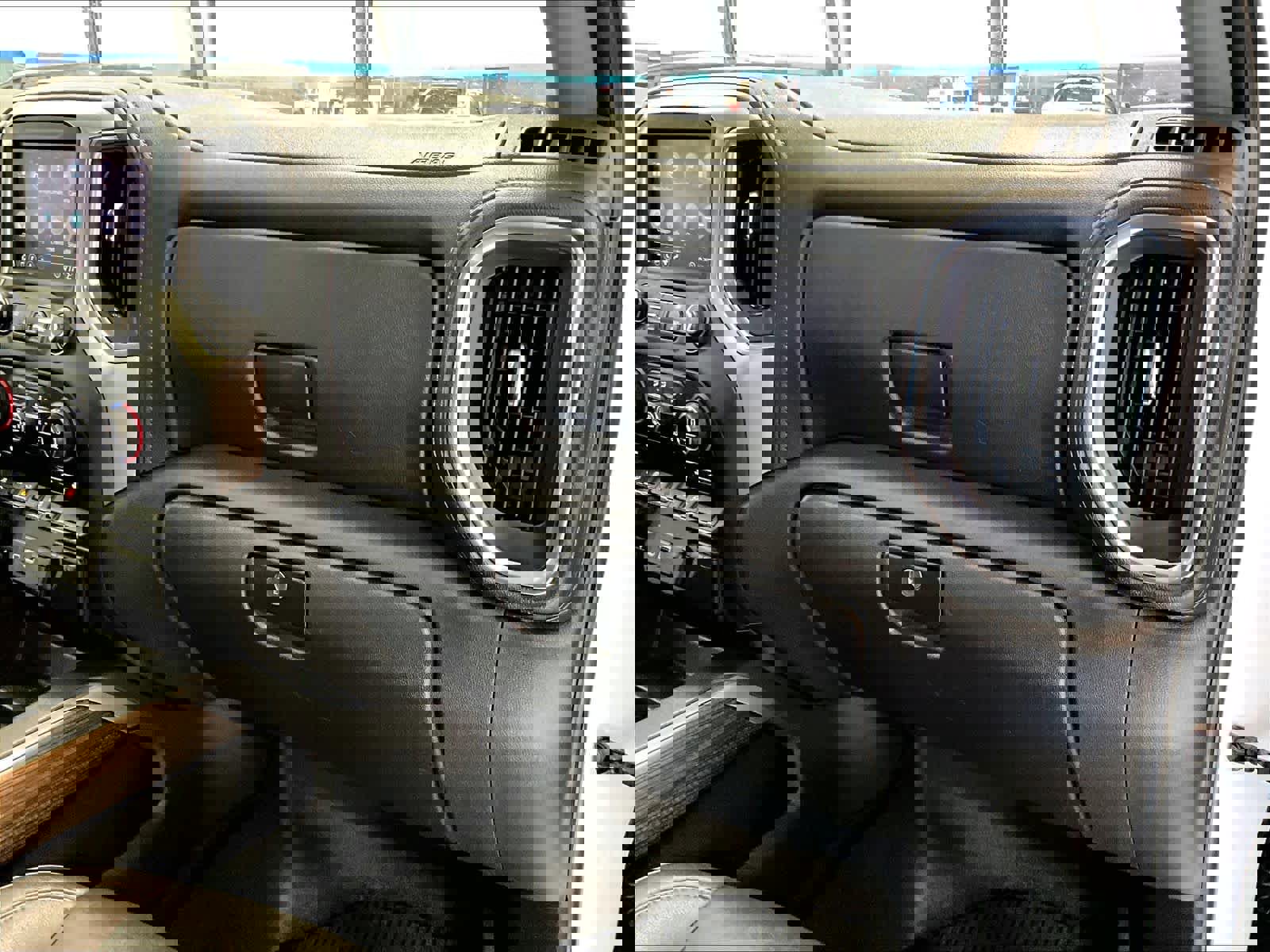 Used 2020 Chevrolet Silverado 1500 LT Trail Boss image 13