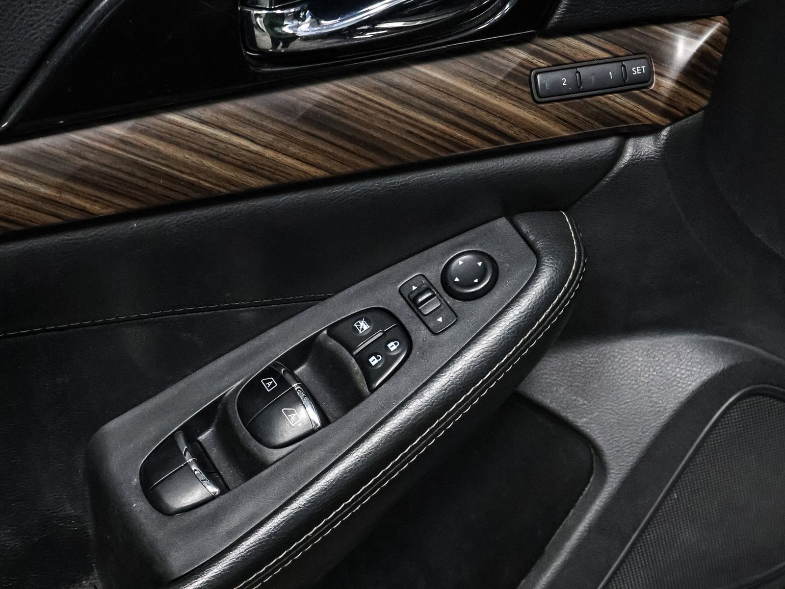Used 2018 Nissan Maxima Platinum FWD image 19