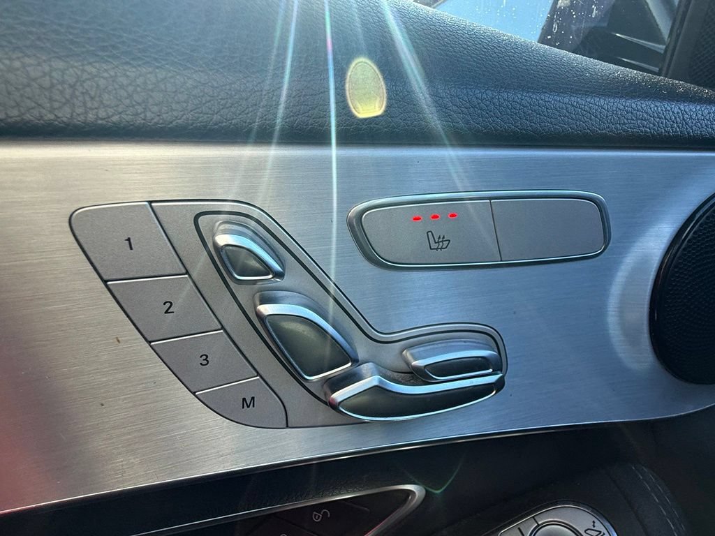 Used 2019 Mercedes-Benz C 300 Sedan image 17