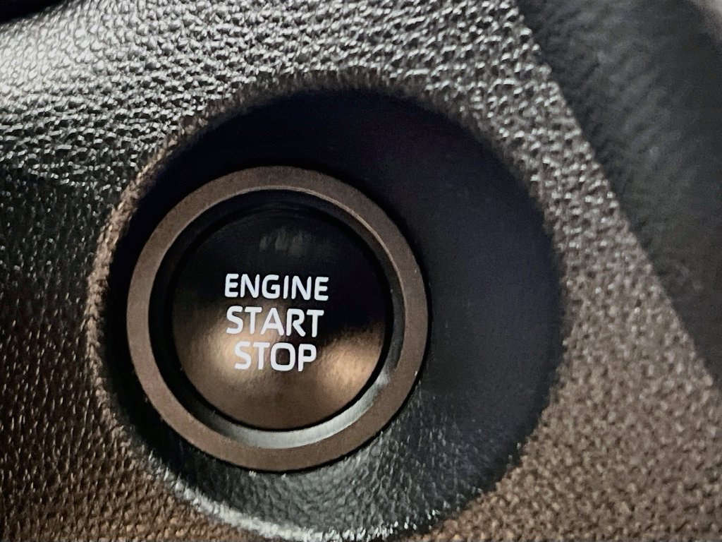 Used 2024 Toyota Corolla Cross LE FWD image 19
