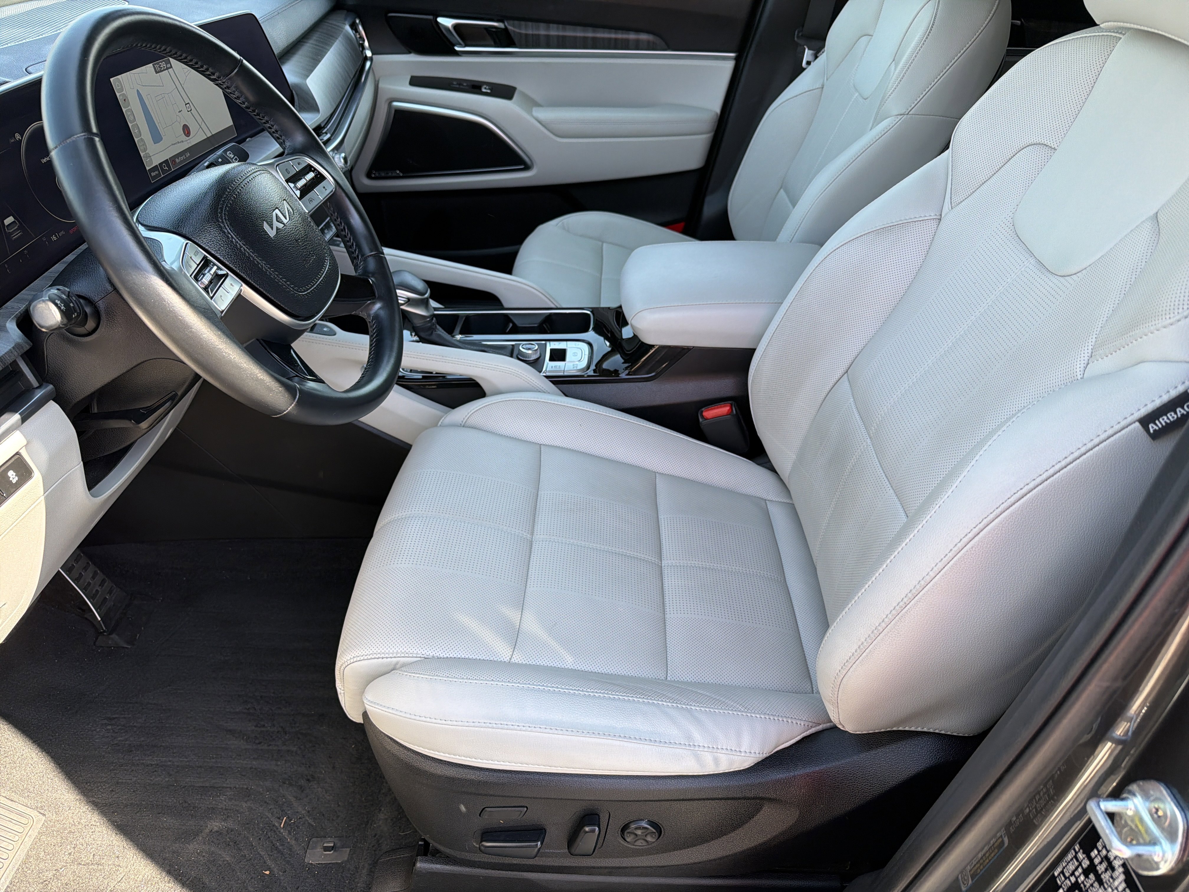 Used 2023 Kia Telluride SX image 7