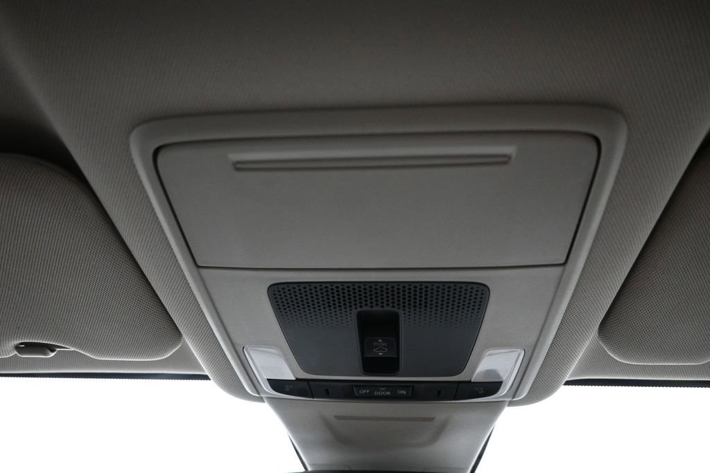 Certified 2025 Honda CR-V EX image 17