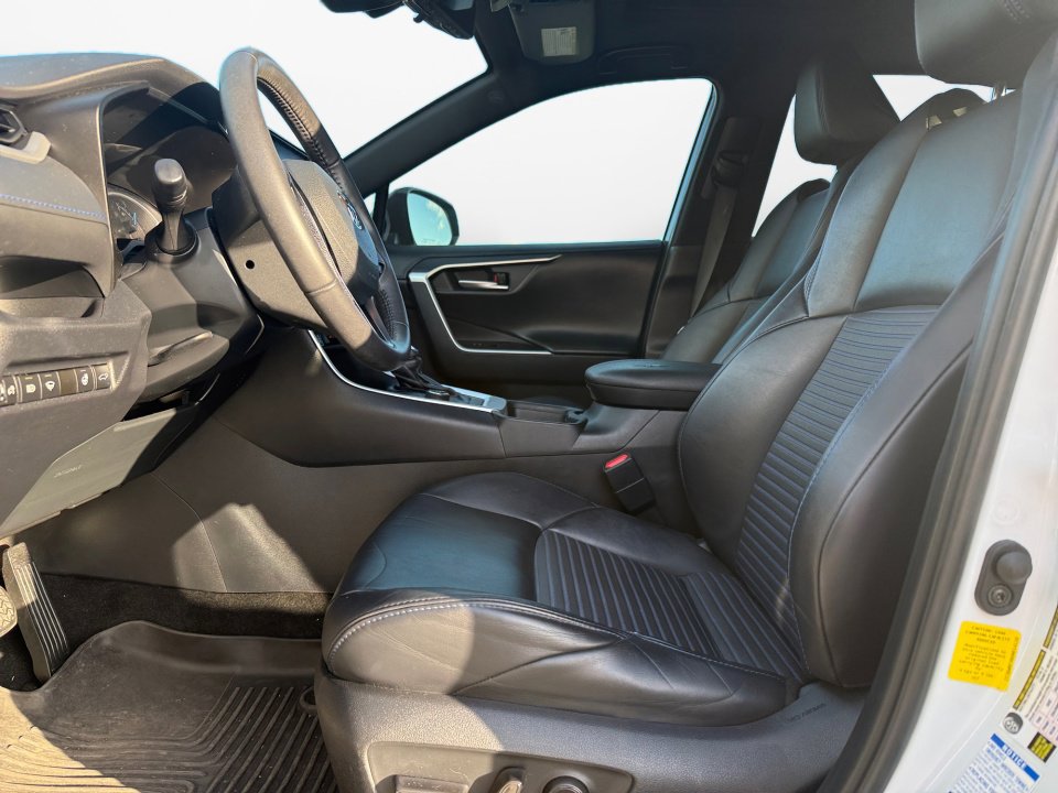 Used 2019 Toyota RAV4 XSE w/ XSE Weather Package image 9