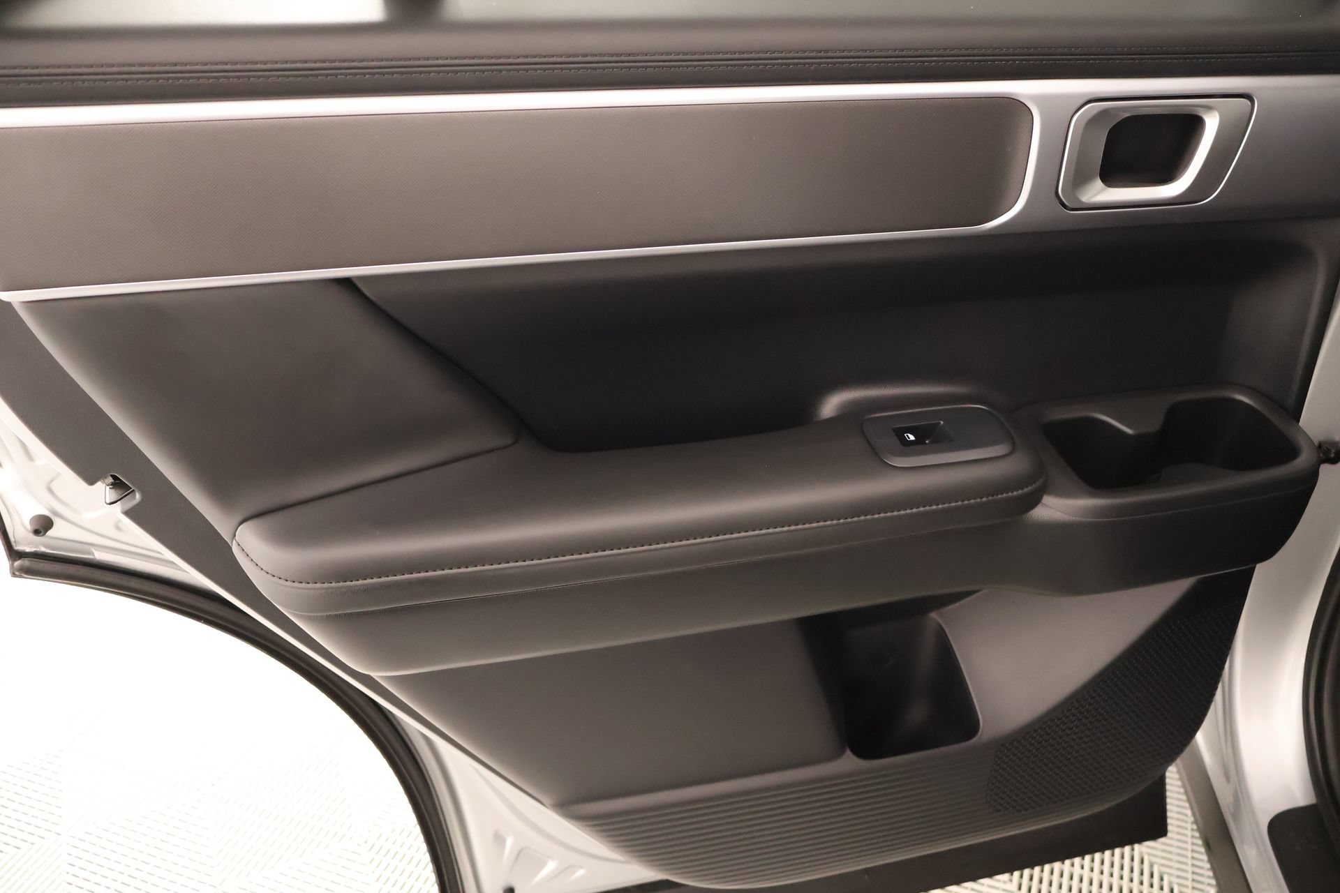 Certified 2026 Hyundai Santa Fe SEL FWD image 16