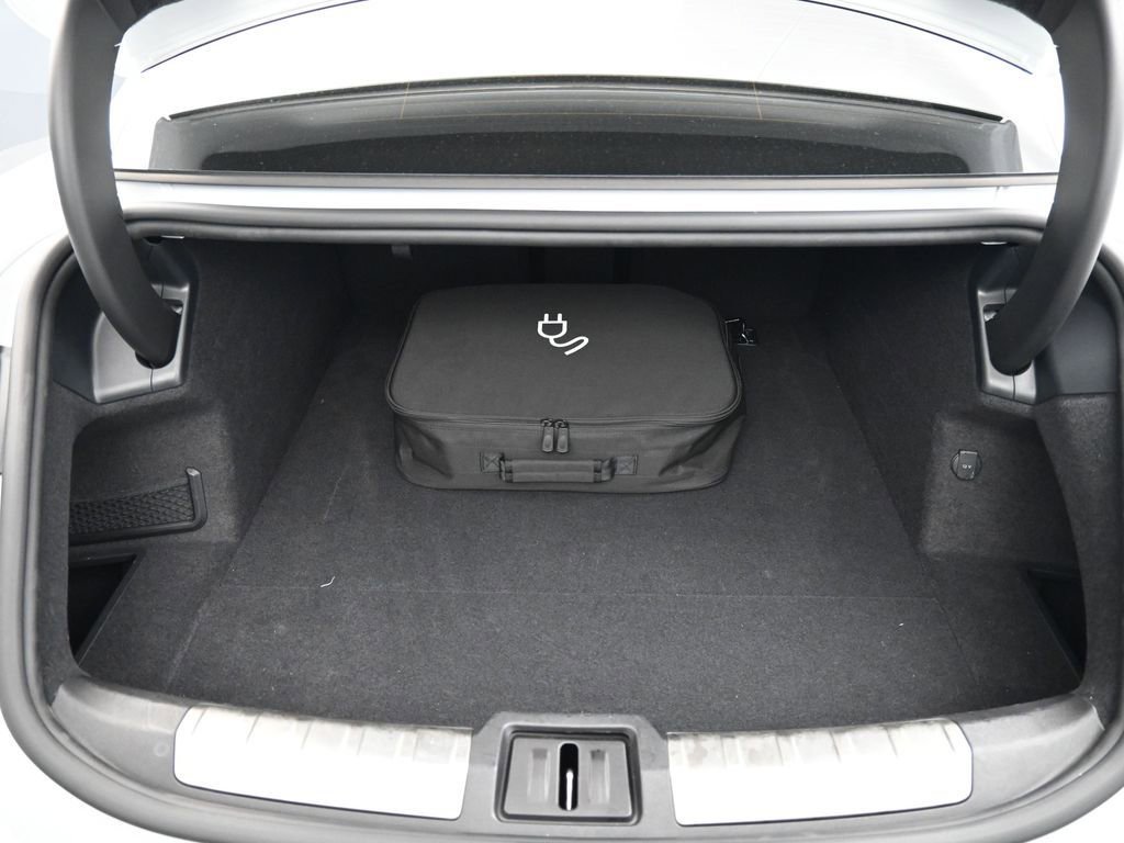 Certified 2022 Porsche Taycan GTS image 24