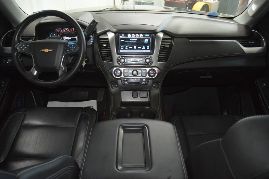 Used 2019 Chevrolet Tahoe LT w/ Z71 Midnight Edition AWD/4WD image 31