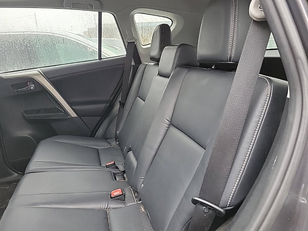 Used 2015 Toyota RAV4 Limited w/ Technology Package AWD/4WD image 14