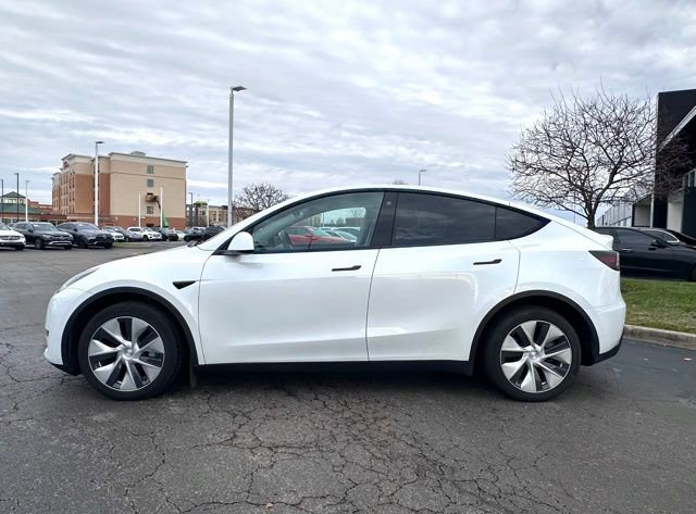 Used 2023 Tesla Model Y Long Range image 7