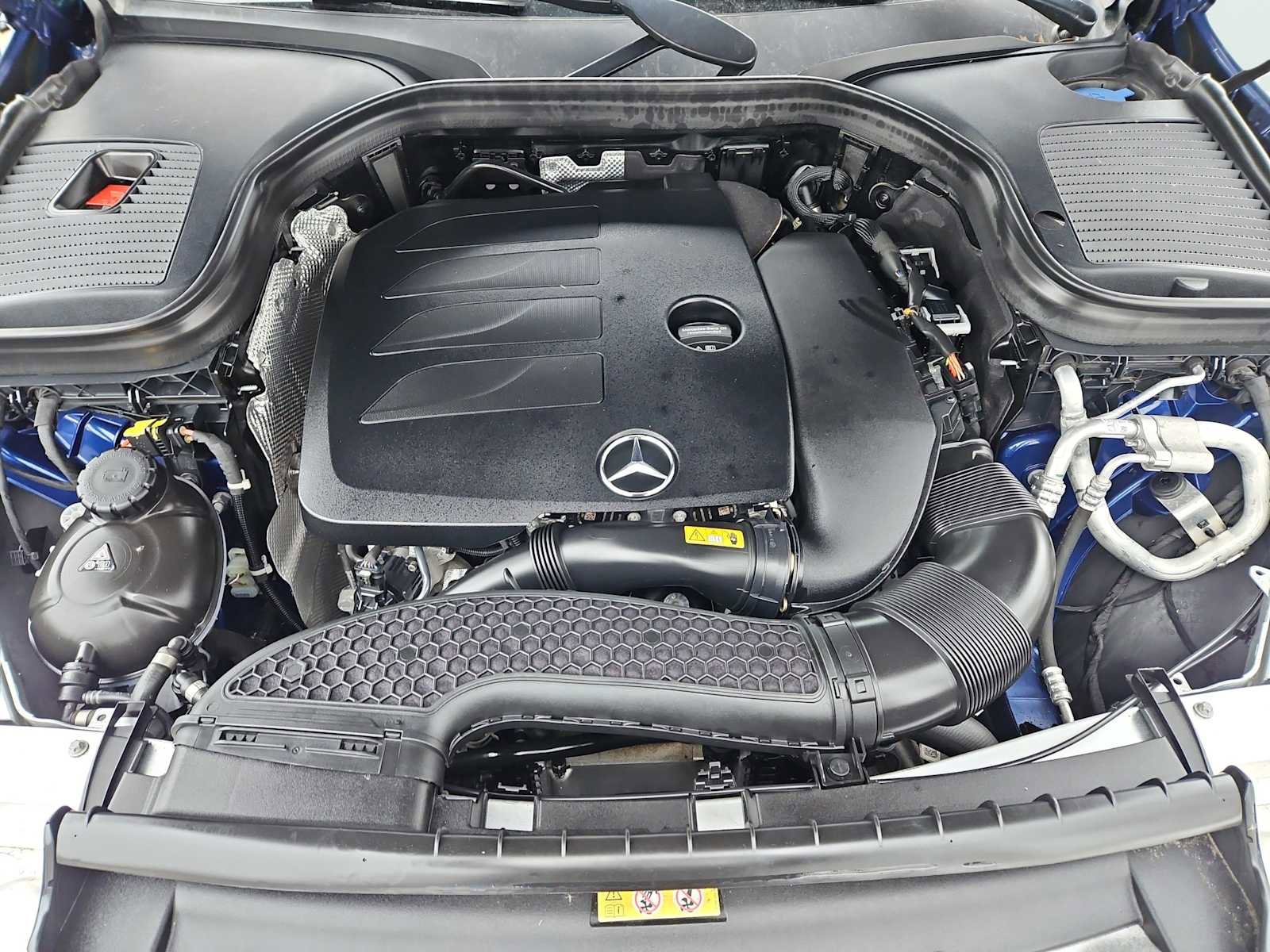 Used 2021 Mercedes-Benz GLC 300 4MATIC image 37