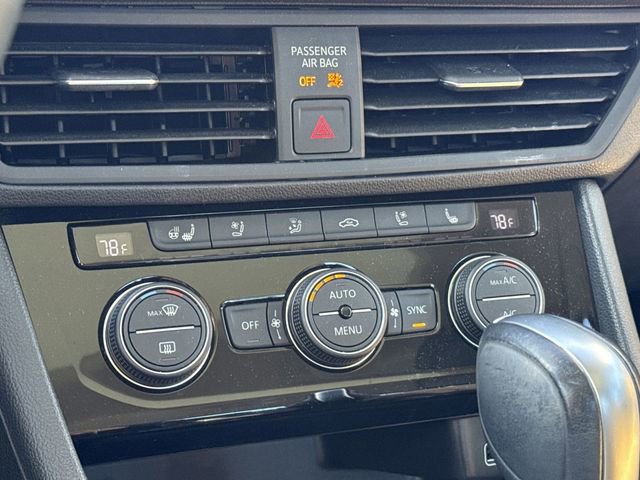 Used 2020 Volkswagen Jetta SEL Premium image 21