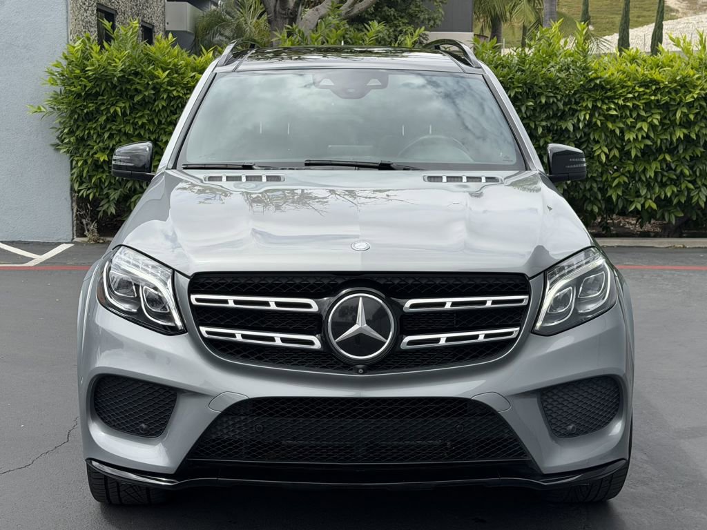 Used 2017 Mercedes-Benz GLS 550 4MATIC image 3