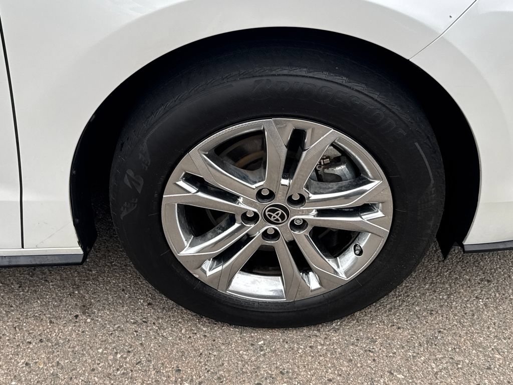 Used 2023 Toyota Sienna Platinum AWD/4WD image 72