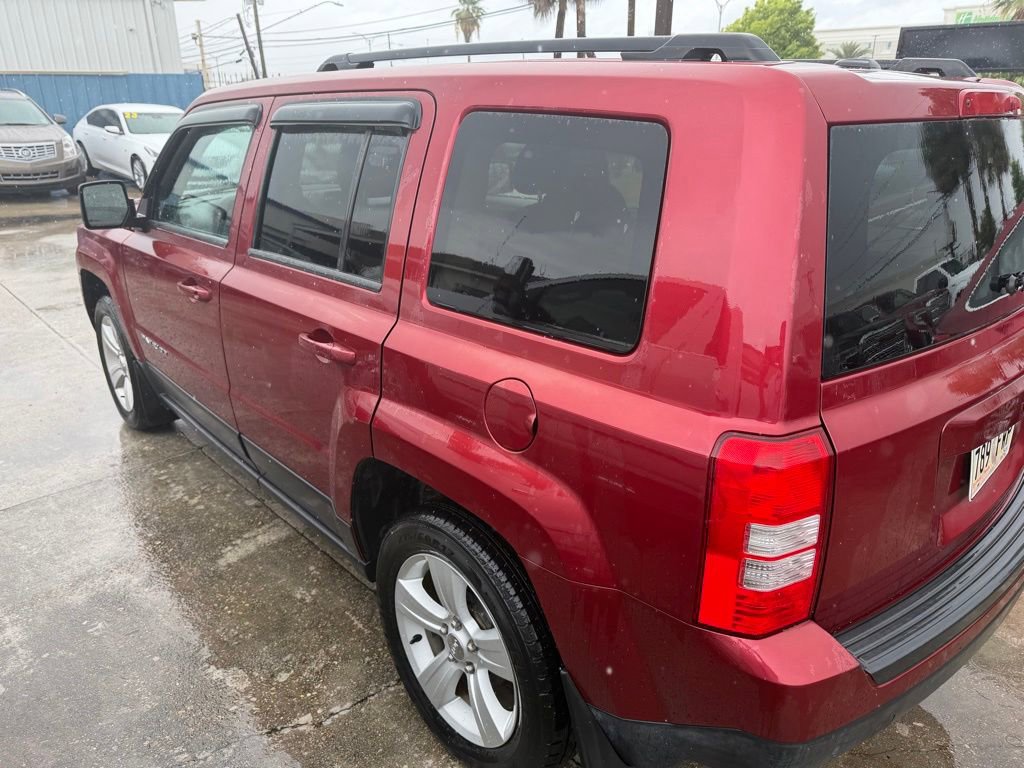 Used 2016 Jeep Patriot Latitude FWD image 5
