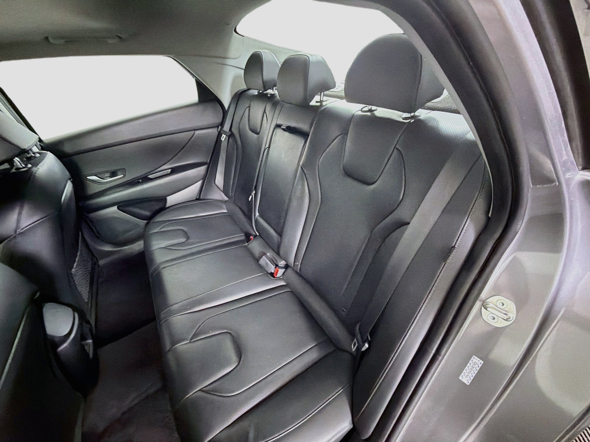 Used 2024 Hyundai Elantra Limited FWD image 28